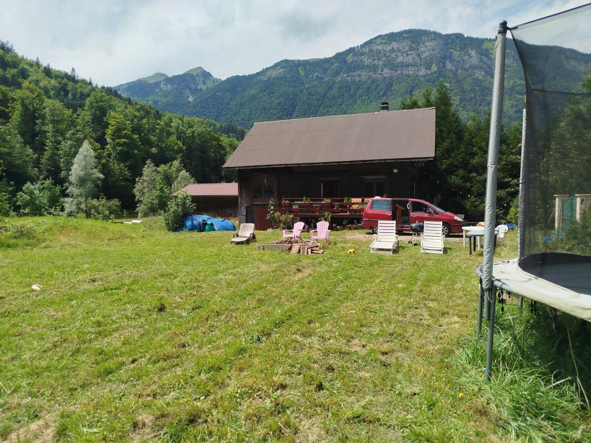 Chalet 8 Personnes + Grand Terrain Et Riviere Entremont Extérieur photo